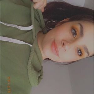 Meet your Posher, Toni